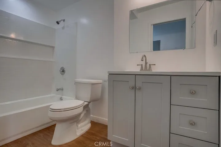 869 Glenway Drive, Inglewood, California 90302