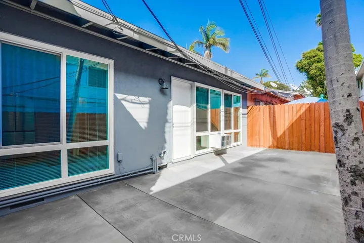 869 Glenway Drive, Inglewood, California 90302