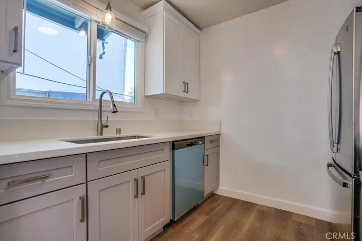 869 Glenway Drive, Inglewood, California 90302