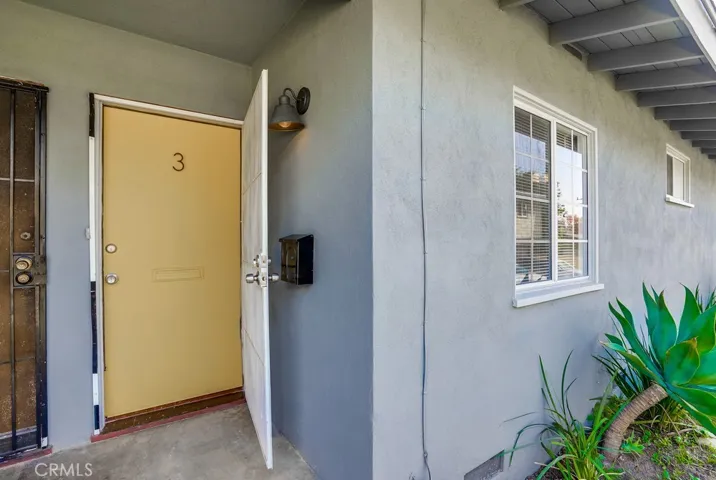 869 Glenway Drive, Inglewood, California 90302