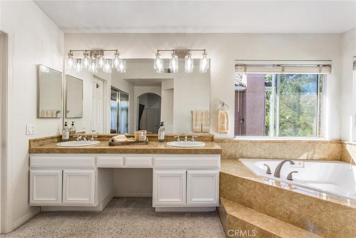 915 S Cottontail Lane, Anaheim Hills, California 92808