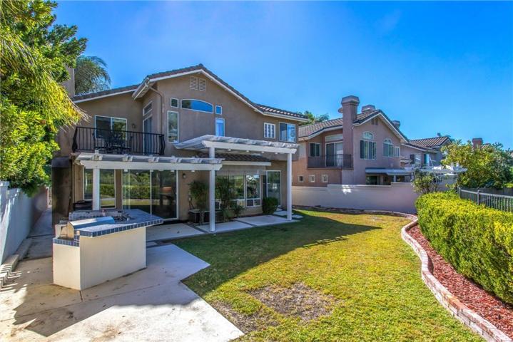 915 S Cottontail Lane, Anaheim Hills, California 92808