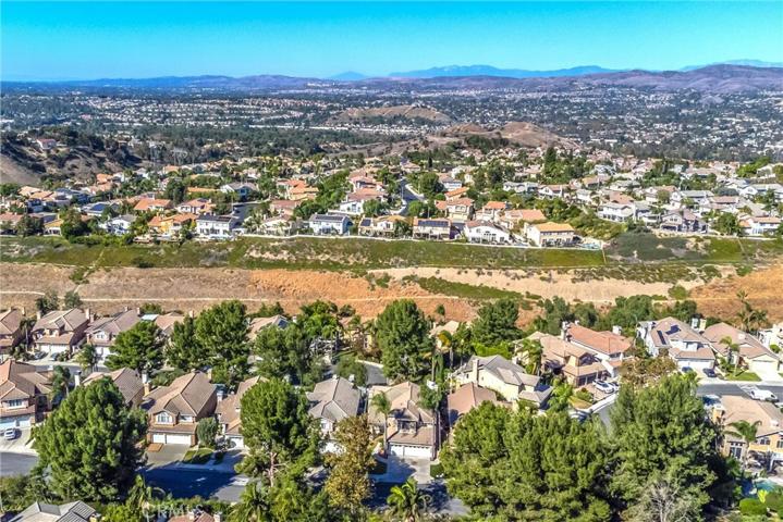 915 S Cottontail Lane, Anaheim Hills, California 92808