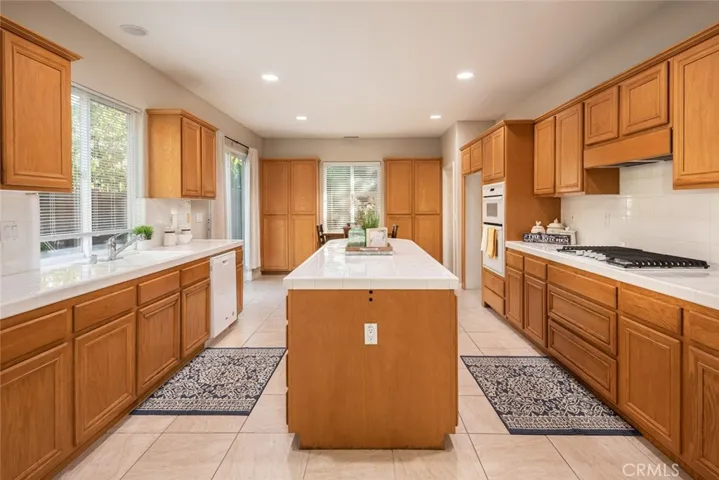 6 Preston, Irvine, California 92618