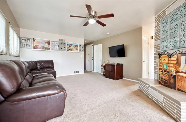 1263 Michigan Avenue, Beaumont, California 92223