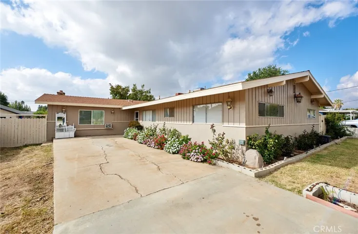 1263 Michigan Avenue, Beaumont, California 92223