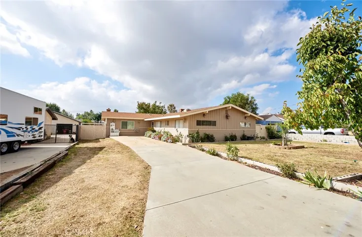 1263 Michigan Avenue, Beaumont, California 92223