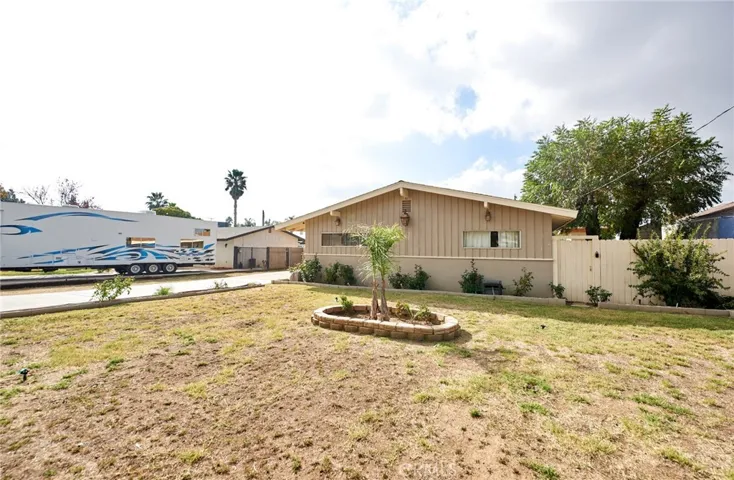 1263 Michigan Avenue, Beaumont, California 92223