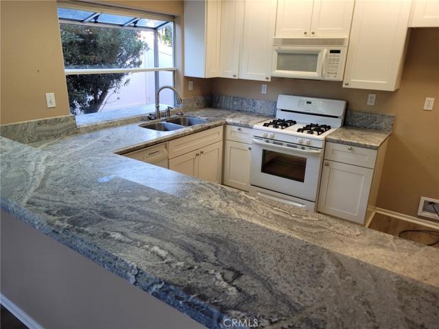Kitchen 5