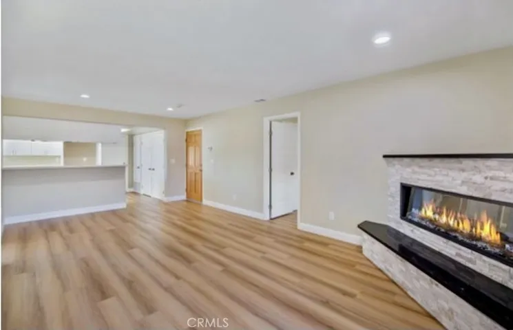 16266 Viho Road, Apple Valley, California 92307