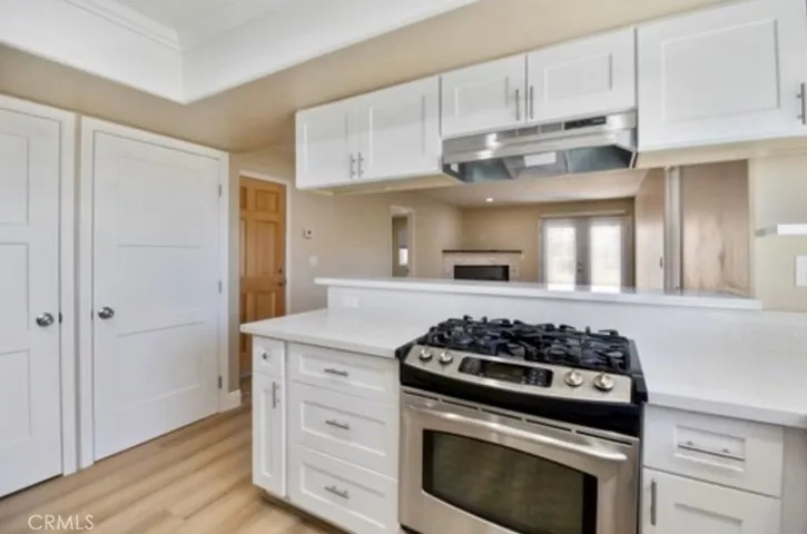 16266 Viho Road, Apple Valley, California 92307