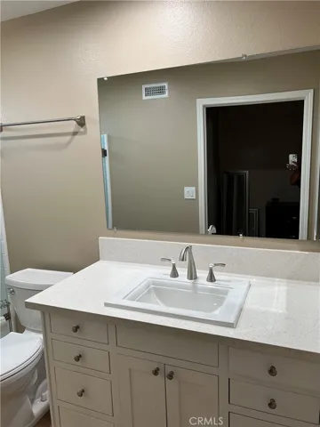16266 Viho Road, Apple Valley, California 92307