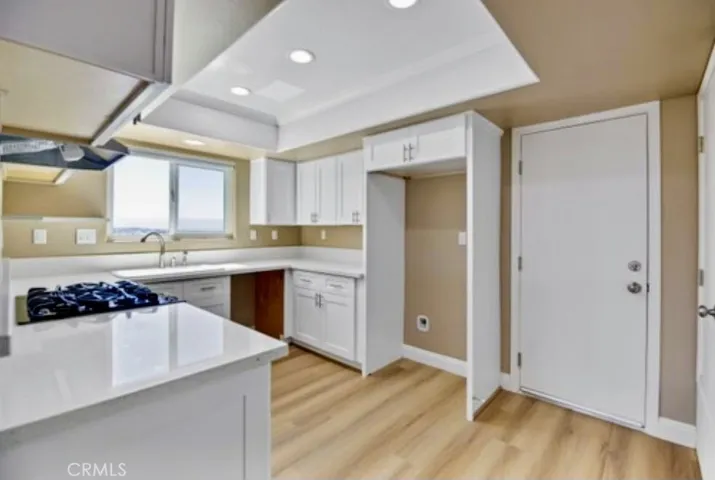 16266 Viho Road, Apple Valley, California 92307