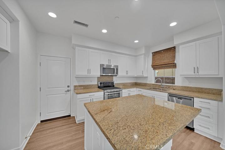 126 Baculo Street, Rancho Mission Viejo, California 92694