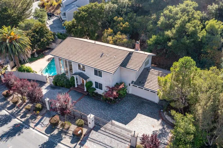 1285 Tartan Trail Road, Hillsborough, California 94010