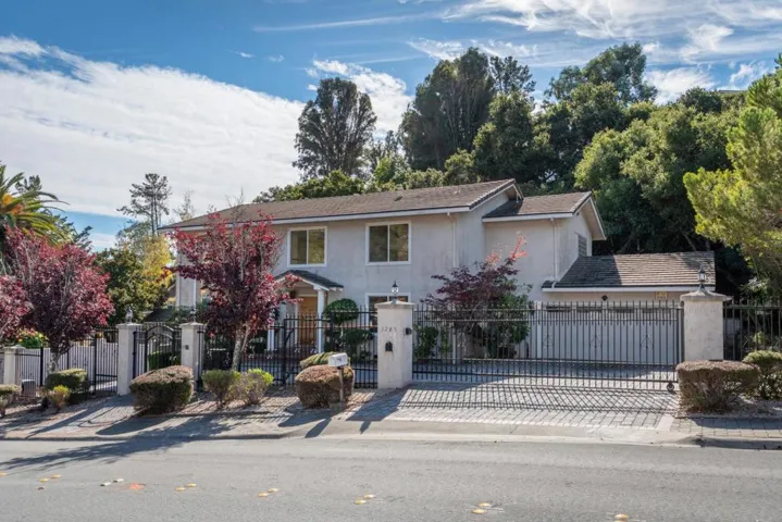 1285 Tartan Trail Road, Hillsborough, California 94010