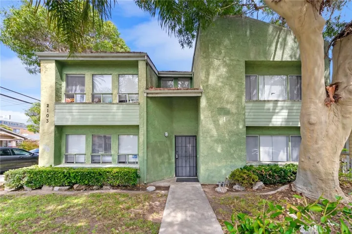 2103 E 6th Street, Long Beach, California 90814