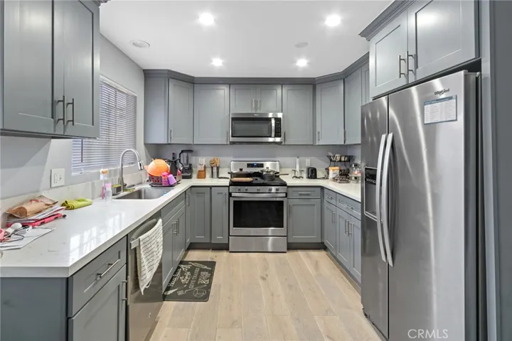2103 E 6th Street, Long Beach, California 90814