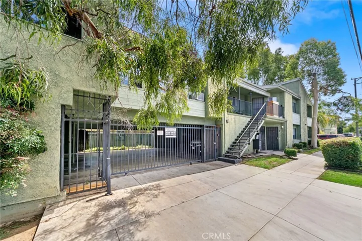2103 E 6th Street, Long Beach, California 90814