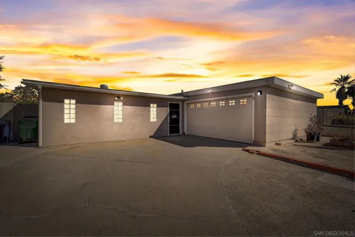 8928 Gramercy Dr, San Diego, California 92123