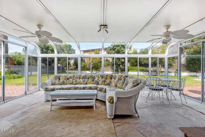 Sunroom photo 3