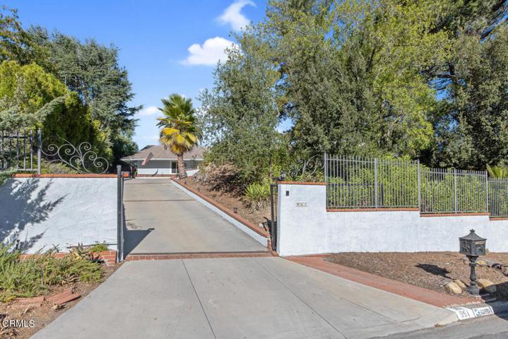 Bruce Circle1-007-001-1500x1000