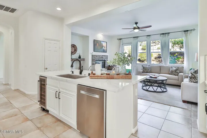 cKitchen Family and Breakfast8
