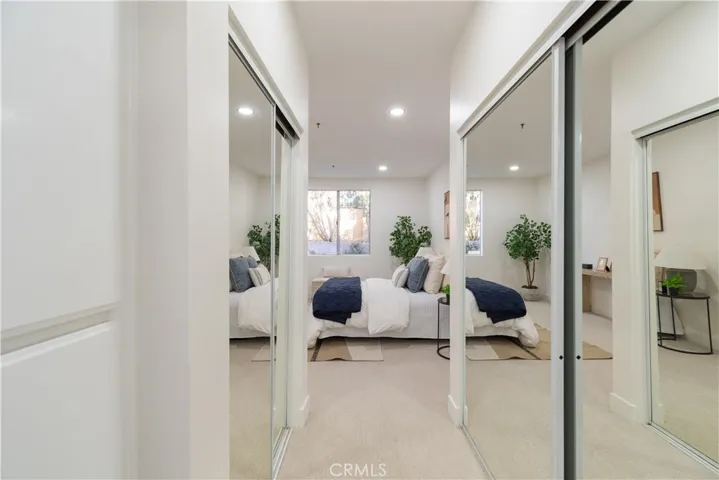 2222 N Beachwood Drive 205, Hollywood, California 90068