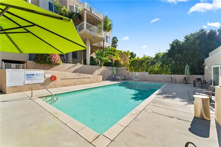 2222 N Beachwood Drive 205, Hollywood, California 90068