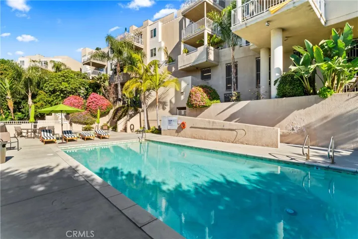 2222 N Beachwood Drive 205, Hollywood, California 90068