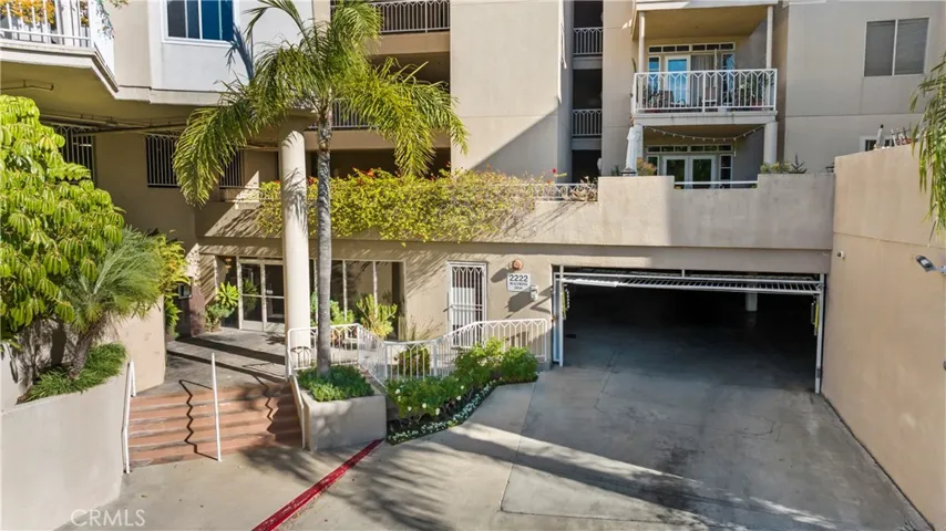 2222 N Beachwood Drive 205, Hollywood, California 90068