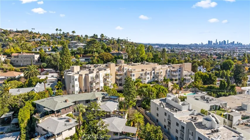 2222 N Beachwood Drive 205, Hollywood, California 90068