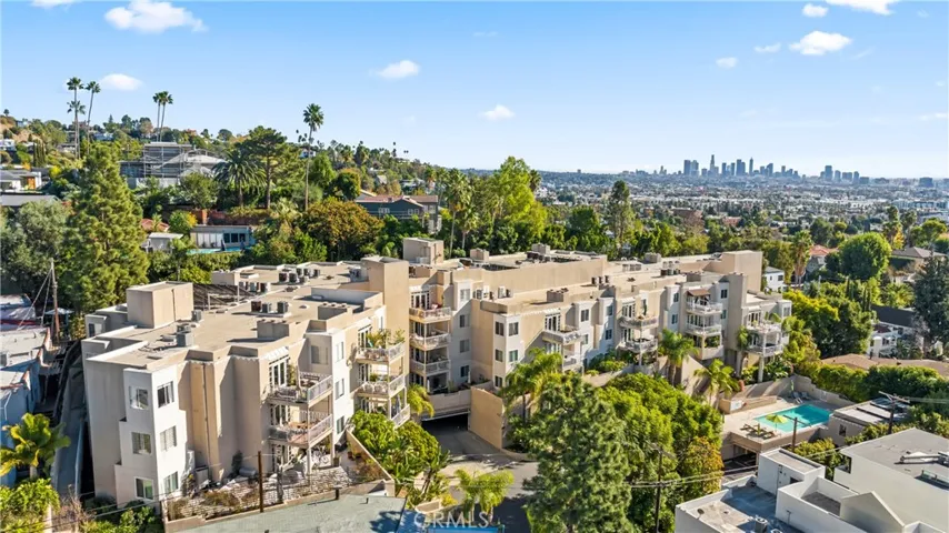 2222 N Beachwood Drive 205, Hollywood, California 90068