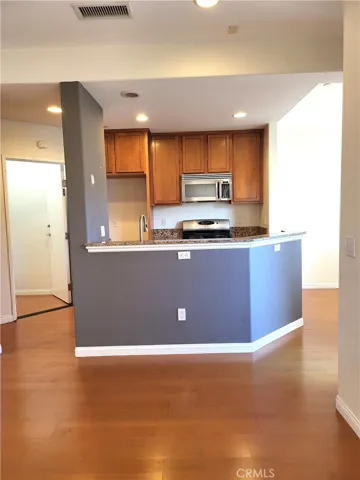1250 Engracia Avenue, Torrance, California 90501