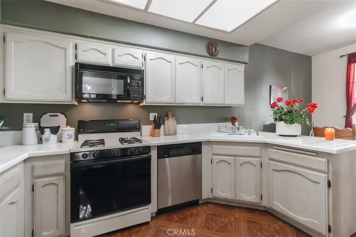 Kitchen 2