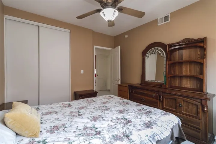 Bedroom 2-1