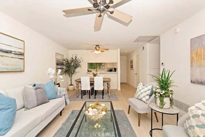 121 Doverfield Drive Unit 61, Placentia, California 92870