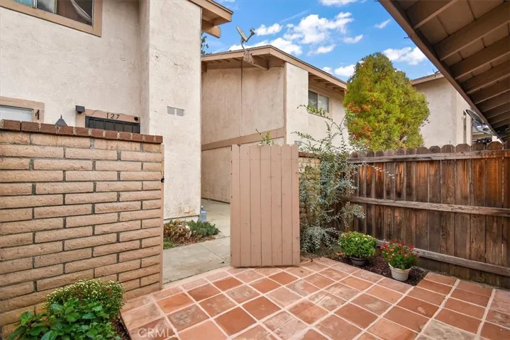 121 Doverfield Drive Unit 61, Placentia, California 92870