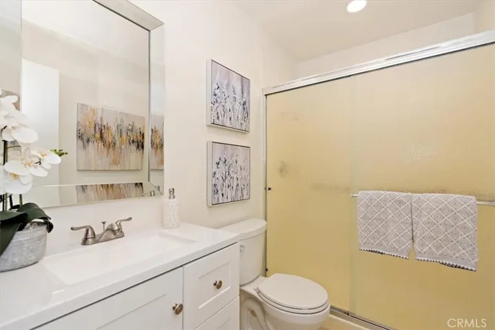 121 Doverfield Drive Unit 61, Placentia, California 92870