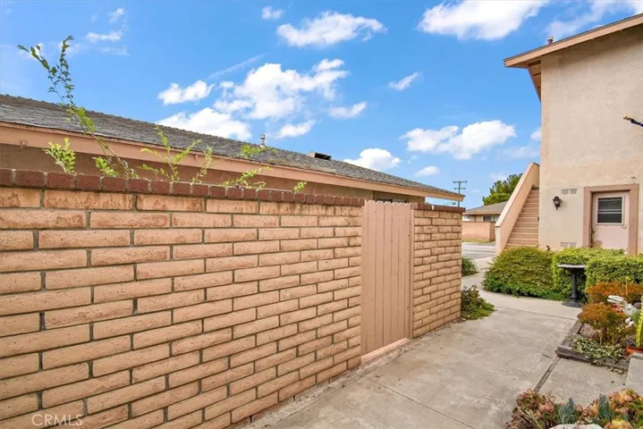 121 Doverfield Drive Unit 61, Placentia, California 92870