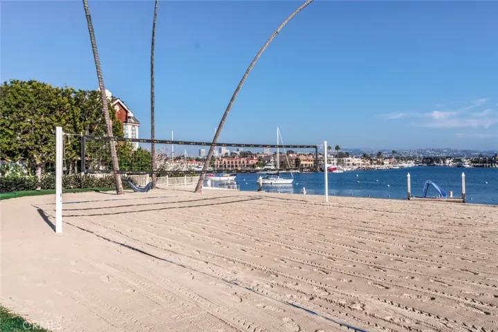 2681 Crestview Drive, Newport Beach, California 92663