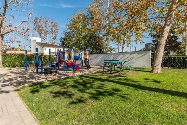 2681 Crestview Drive, Newport Beach, California 92663
