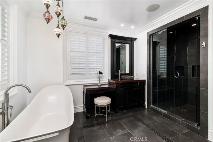 2681 Crestview Drive, Newport Beach, California 92663