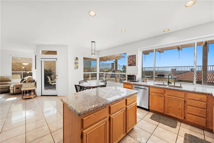 21681 Via Del Lago, Rancho Santa Margarita, California 92679
