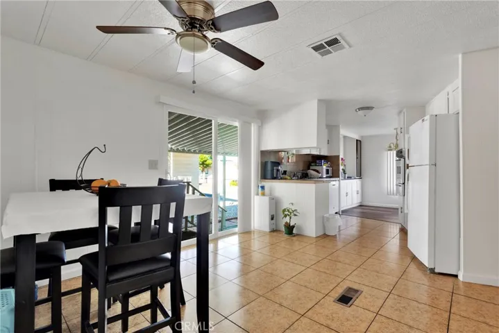 15252 Seneca Road 27, Victorville, California 92392