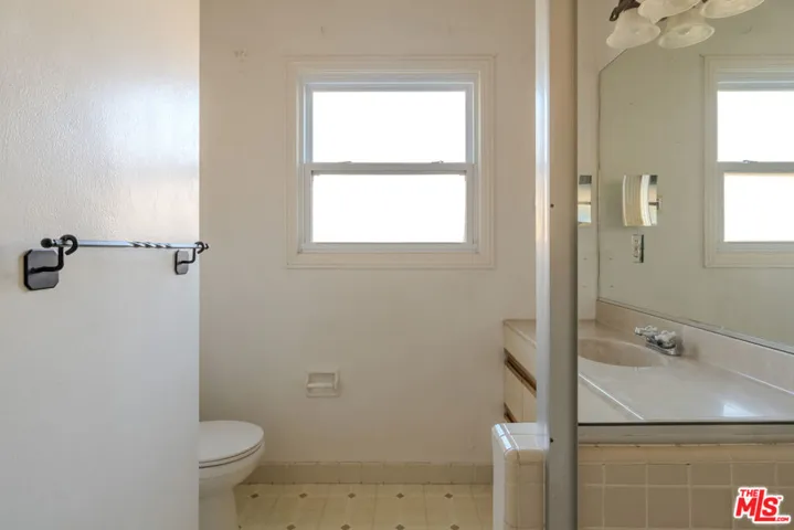 10037 Densmore Avenue, North Hills, California 91343