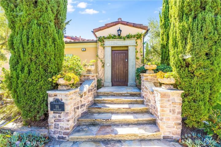 38 Woodcrest, Irvine, California 92603
