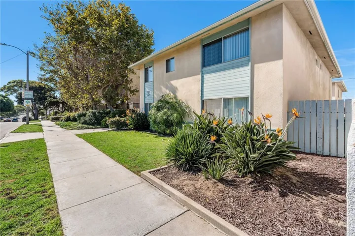 945 Main Street, El Segundo, California 90245