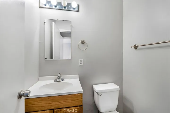 945 Main Street, El Segundo, California 90245