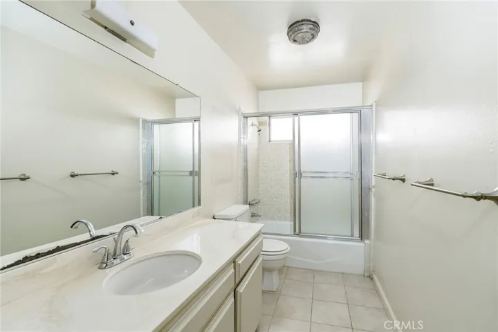 945 Main Street, El Segundo, California 90245